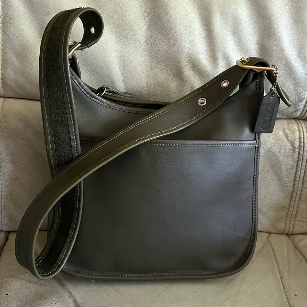 Vintage Coach Classic Legacy 9966 Women's Green Leather Shoulder Bag USA